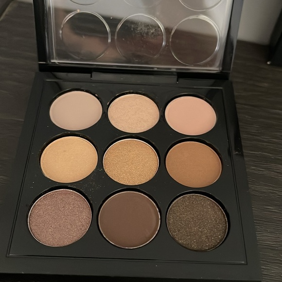 MAC Cosmetics - Amber Times Nine- neutral Eyeshadow Palette-NIB - Picture 2 of 3